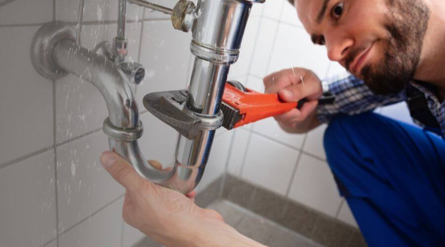 Professional clogged toilet repair services in Jameson, MO